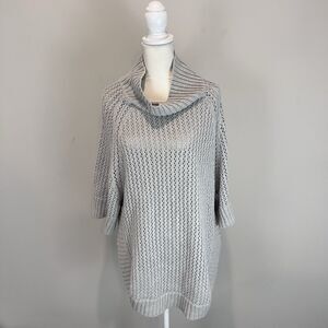 Gray Poncho Style Women’s Sweater S/M Cable Knit Layer